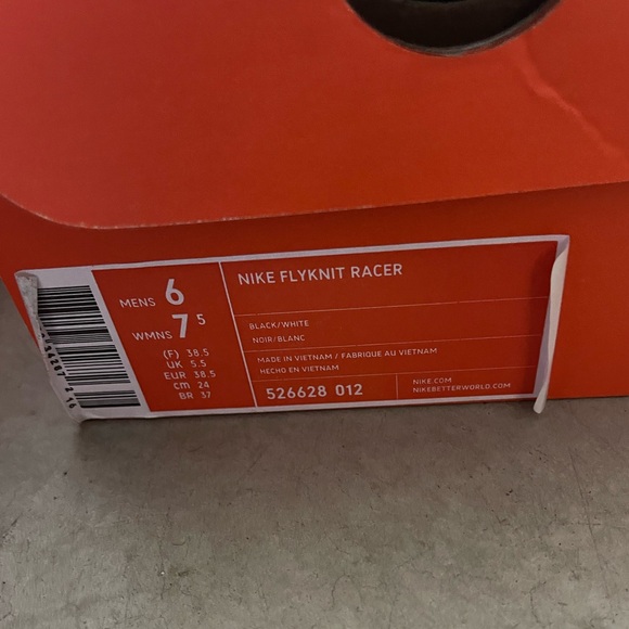 New Nike Flyknit Racer OREO - Picture 4 of 4